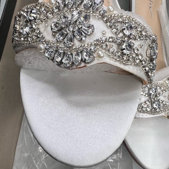 Betsey Johnson Mel Ivory (Wide) - Picture 11 of 13